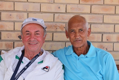 Oudtshoorn tennis-veteraan 8ste in die land